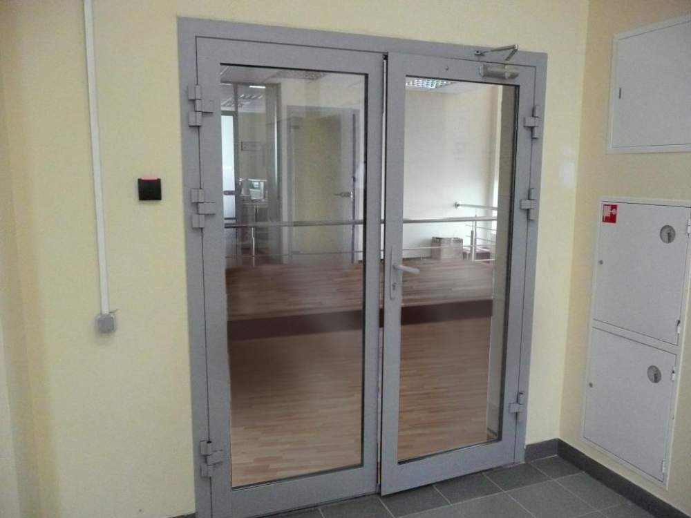 Алюминиевая дверь 1400×2000 мм. GFTD16205 Алюминиевая дверь 1400×2000 мм. GFTD16205